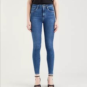 Levi’s Mile High Super Skinny Jean